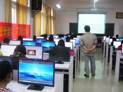 練車(chē)時(shí)什么態(tài)度，考試時(shí)什么運(yùn)氣！